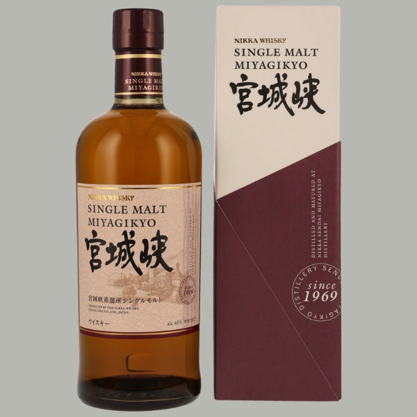 Flasche Nikka Whisky Single Malt Miyagikyo mit japanischer Beschriftung und Landschaftsmotiv, 45% Vol.